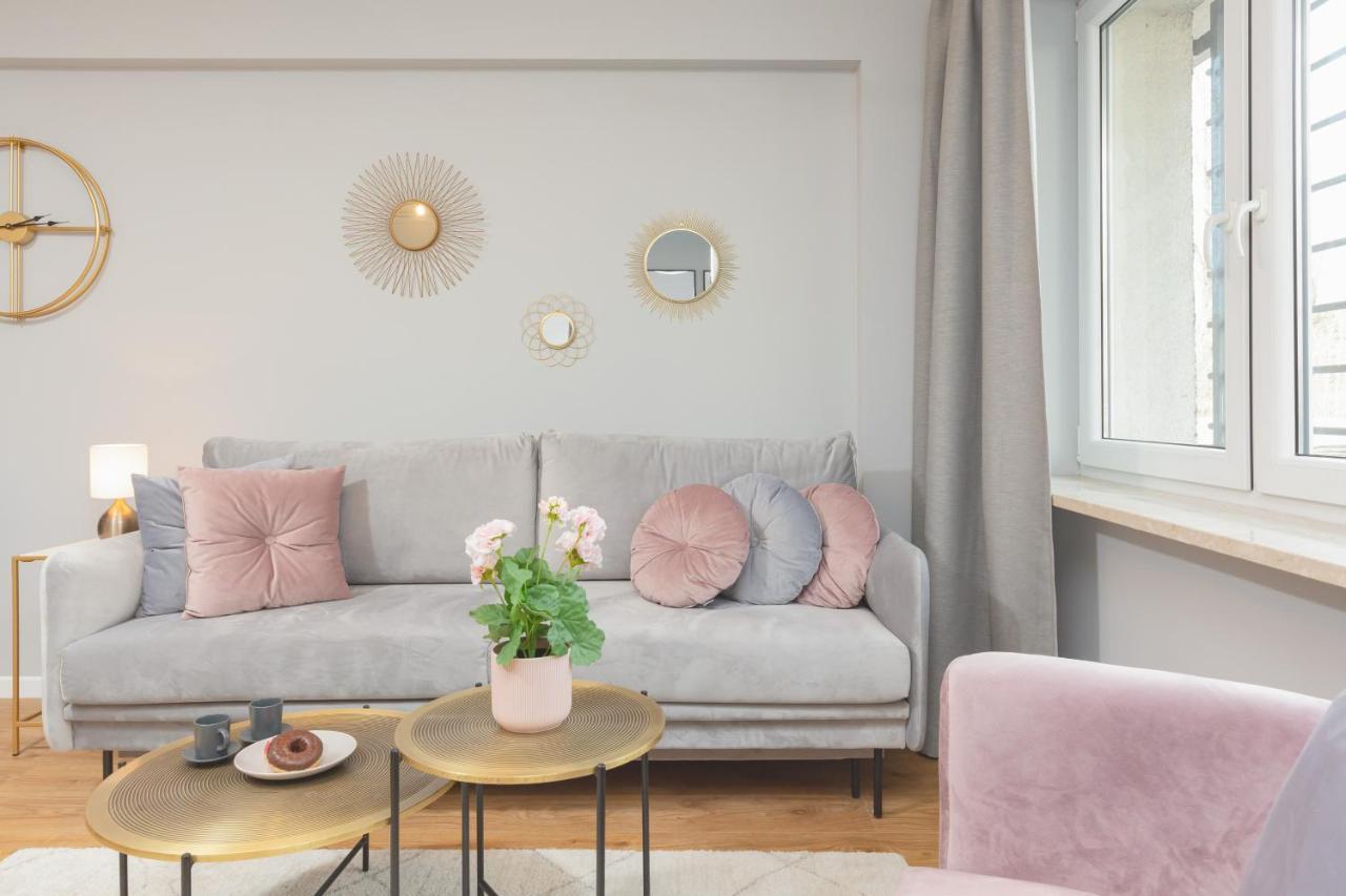 City Center Apartment Near The Vistula By Noclegi Renters Varsovie Extérieur photo