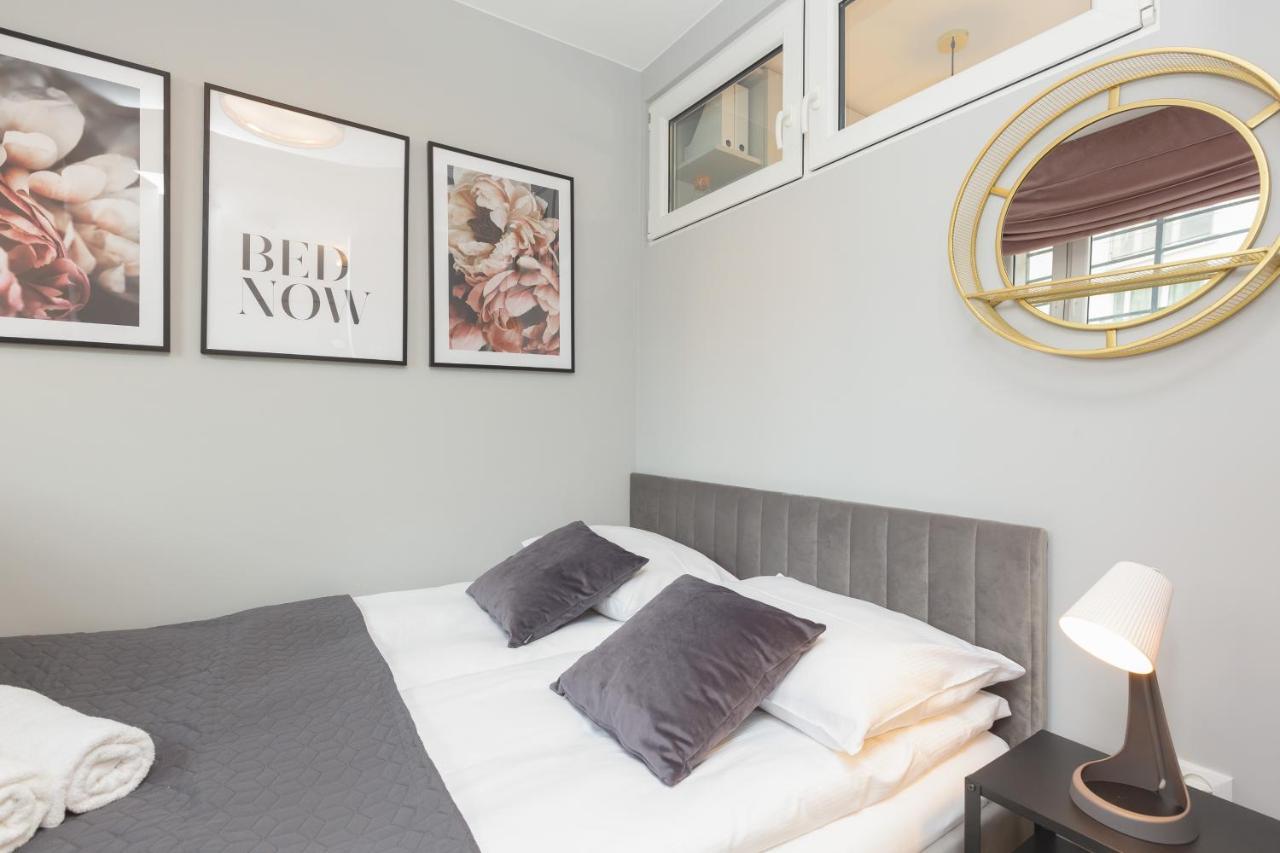 City Center Apartment Near The Vistula By Noclegi Renters Varsovie Extérieur photo