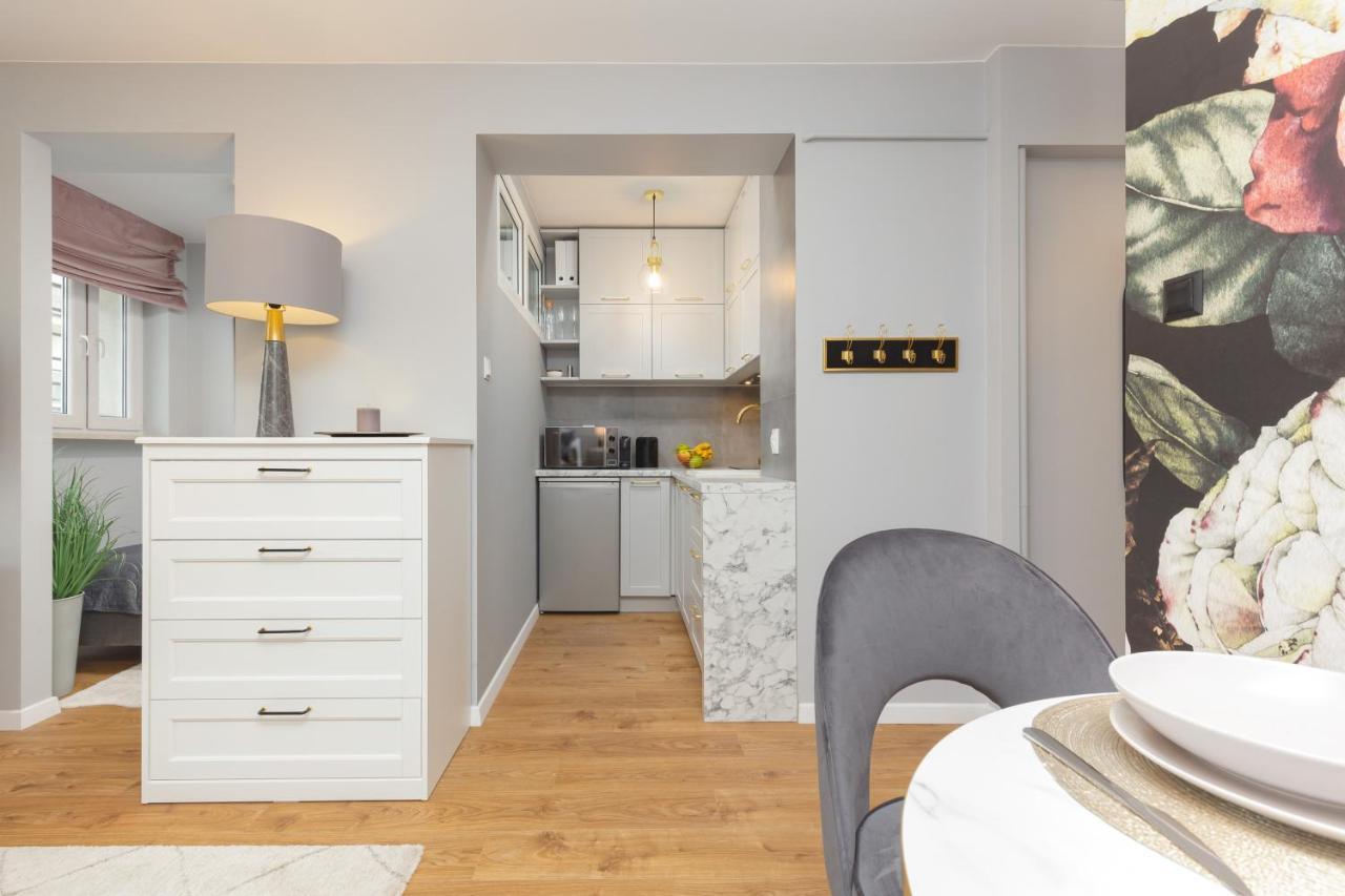 City Center Apartment Near The Vistula By Noclegi Renters Varsovie Extérieur photo