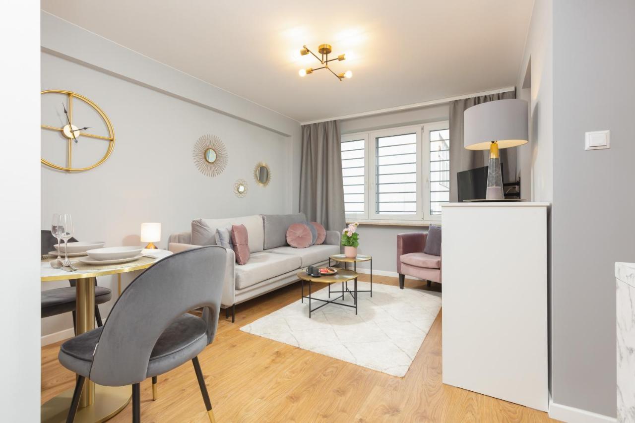 City Center Apartment Near The Vistula By Noclegi Renters Varsovie Extérieur photo